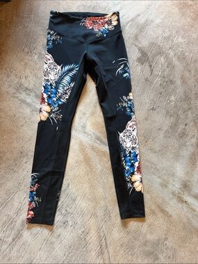 L'URV Black Floral Athletic Leggings with Blue & Red Accents